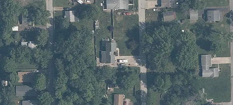 Land Lot with Street Utilities