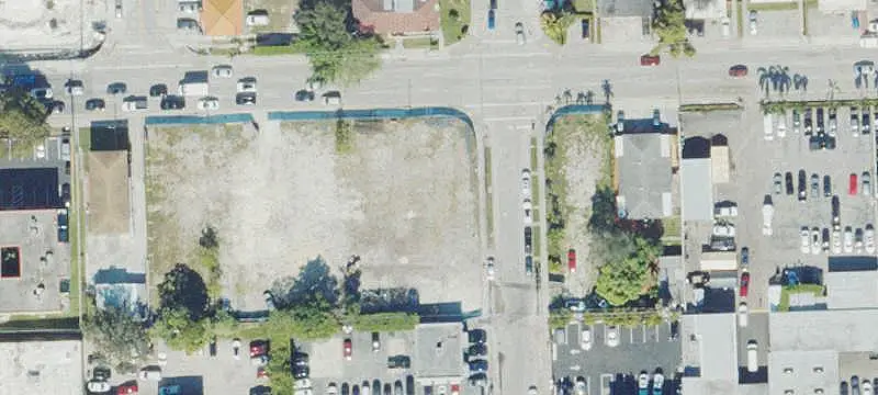 Canal-Front Mixed-Use Property