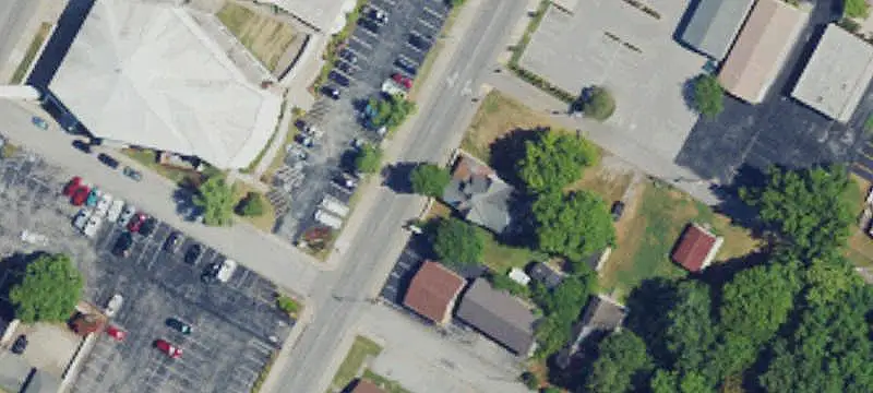 Auto Shop with Car Lift