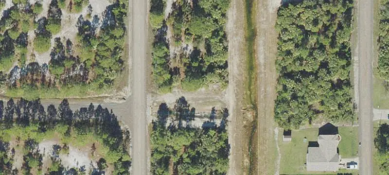 Land / Unimproved Land