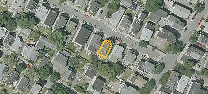 Updated Triplex with Yard