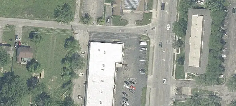 Multi-Tenant Shopping Center