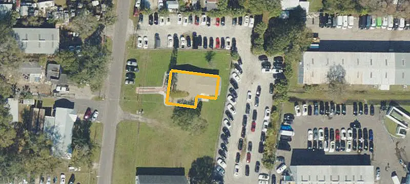 18-Unit Apartment Building