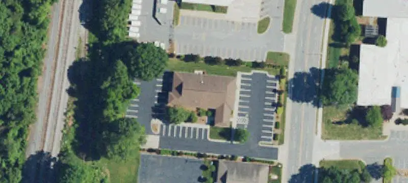 Single-Tenant Medical Office Building