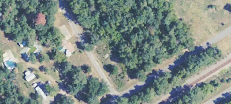 Land / Acreage (10 acres or less)