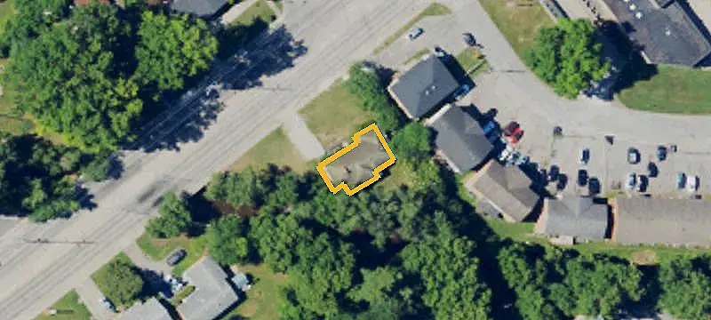 Office Units with Road Exposure
