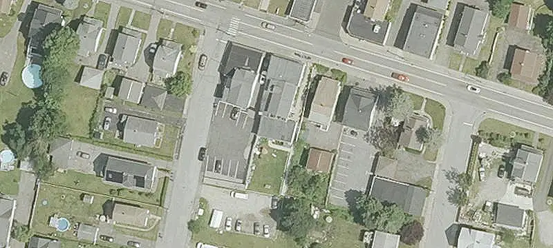 Updated 5-Unit Apartment Building