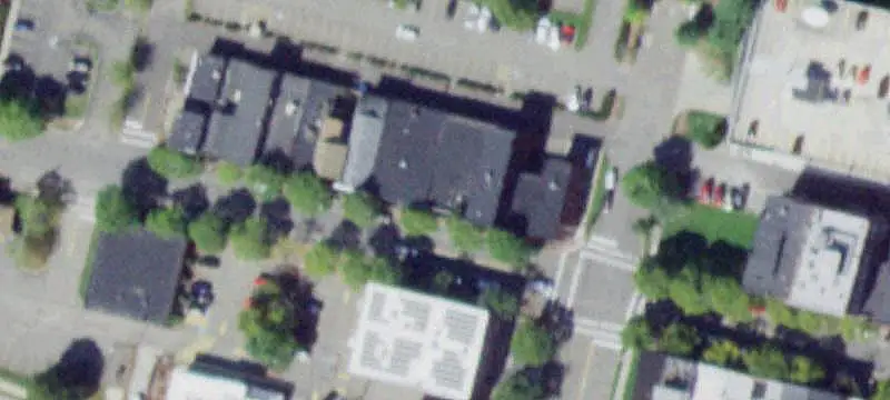 4-Unit Retail Building