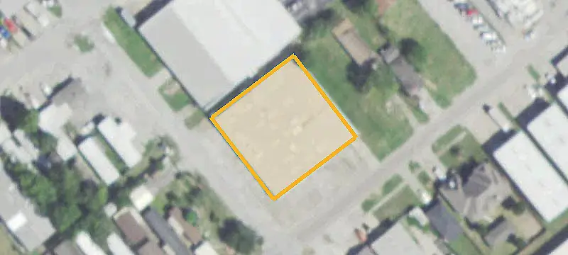 Masonry Warehouse with Grade-Level Doors