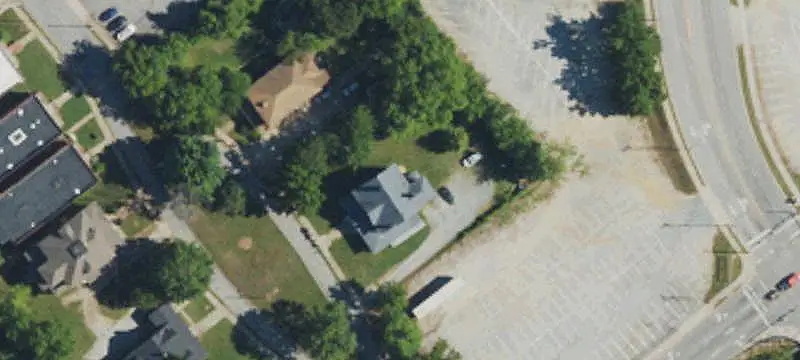13-Room Apartment Building