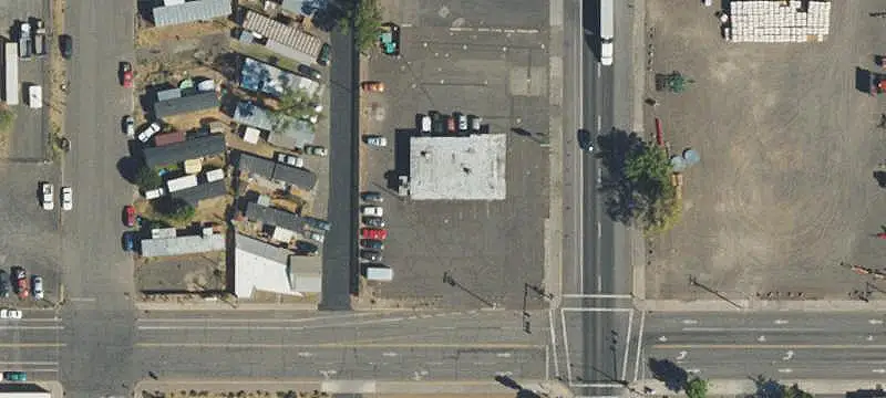 Commercial Land with Building