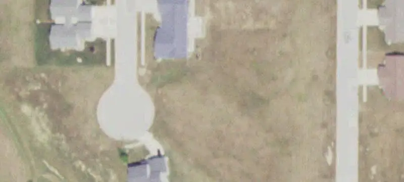 Land / Lots & Land