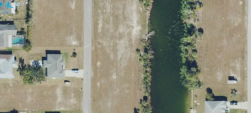 3011 NE 5th Pl, Cape Coral, FL 33909