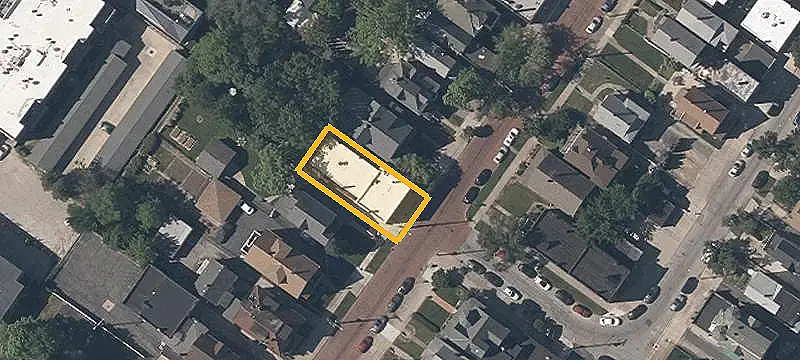 Mixed-Use Property with 4 Apartments
