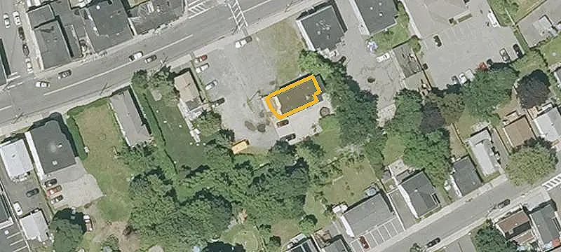 42-Unit Waterfront Apartment Community