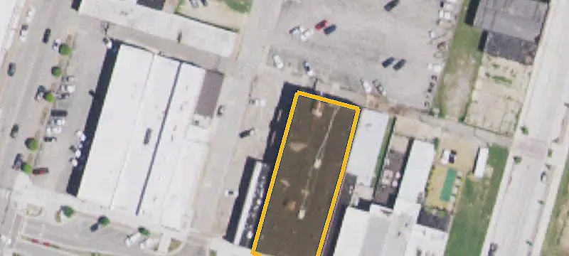 Storefront Property with Alley Frontage