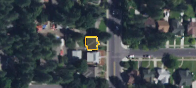 Updated 10-Unit Apartment Building