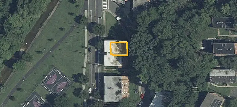14-Unit Apartment Building