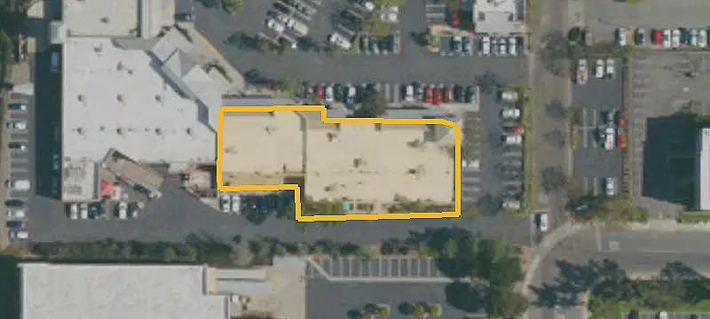 Renovated Retail Space in Shopping Center