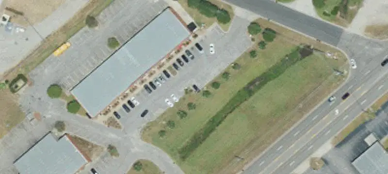 Retail Space in Commercial Center