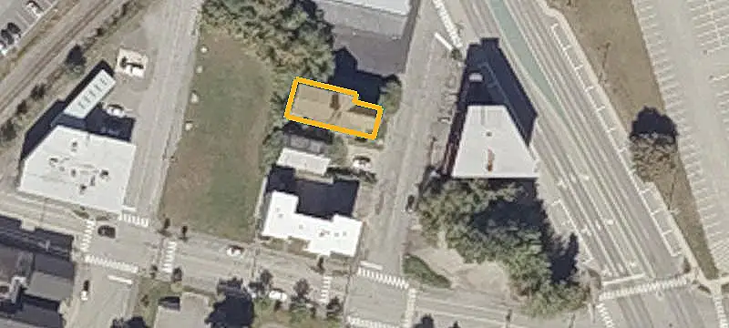 9-Unit Apartment Buildings