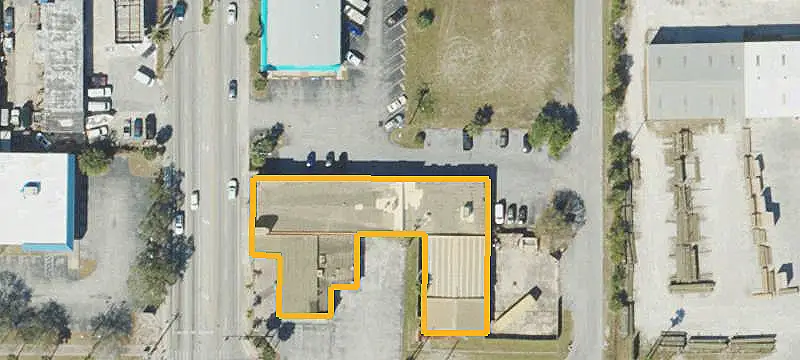 Freestanding Retail Building