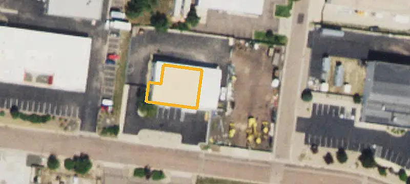 Flex Space With Secured Yard