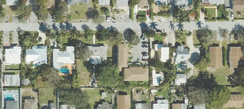 8-Unit Apartment Building