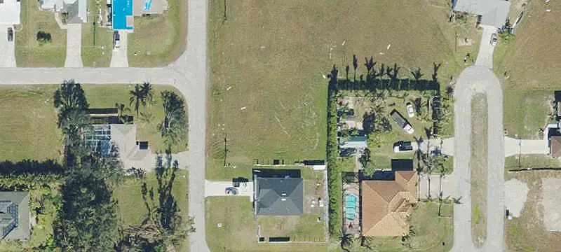 15 SW 19th Pl, Cape Coral, FL 33991