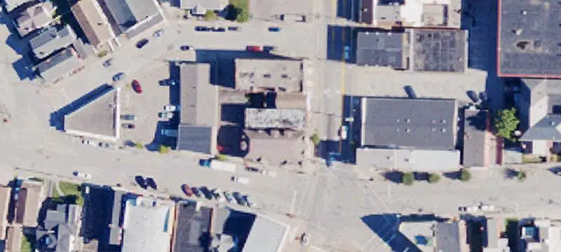 Mixed-Use Property with Apartment