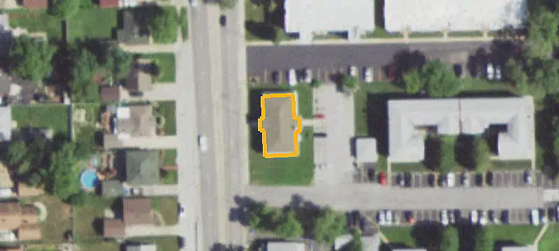 7-Unit Apartment Building