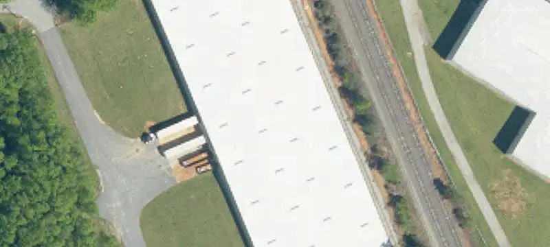 Warehouse with Outside Storage