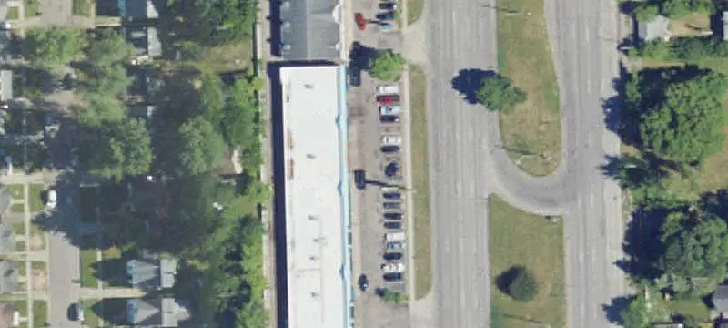 Auto Shop with Service Bays