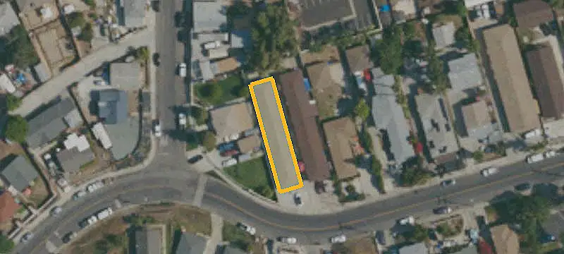 4-Unit Apartment Building