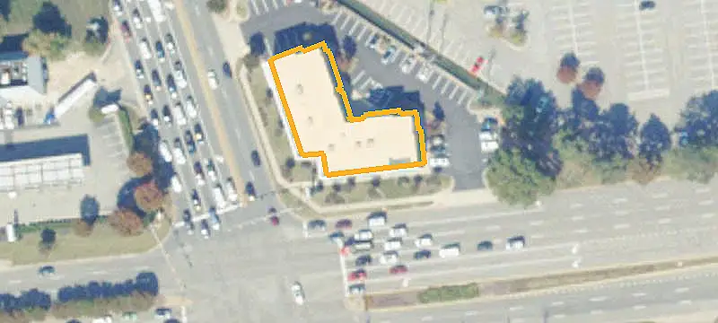 NNN Retail Property