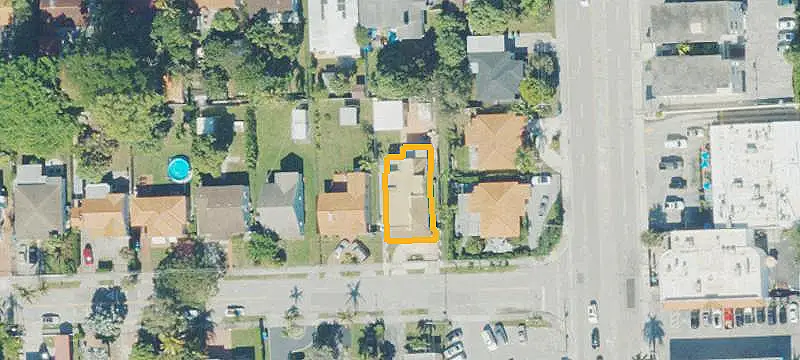 5/4 Duplex With Detached Unit