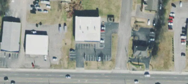 Salon Storefront on Acreage