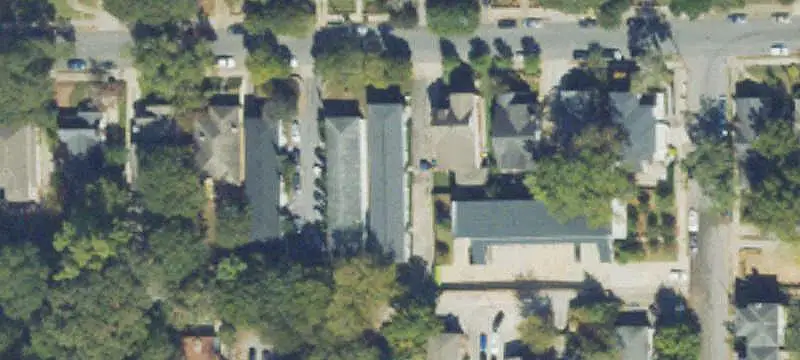 10-Unit Apartment Building