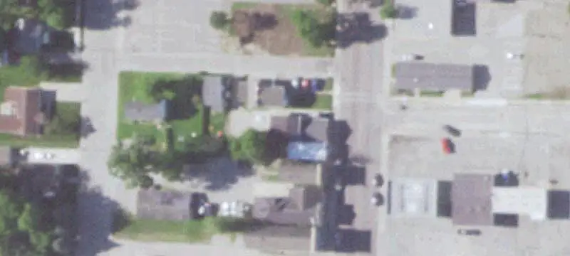 Mixed-Use Building with Apartment