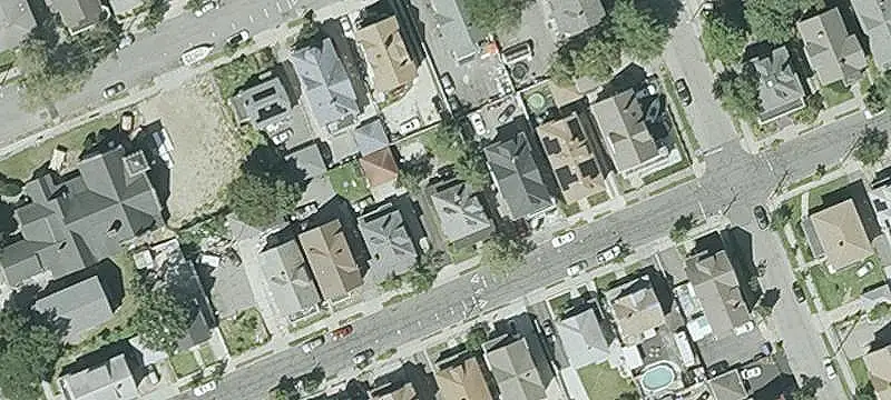 Renovated Duplex with Parking
