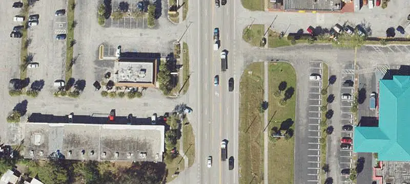 Auto Shop with Vehicle Storage