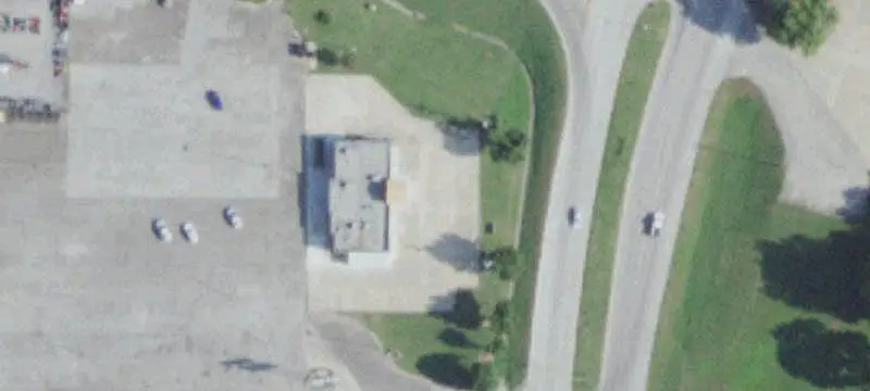 Three-Tenant Retail Shopping Center
