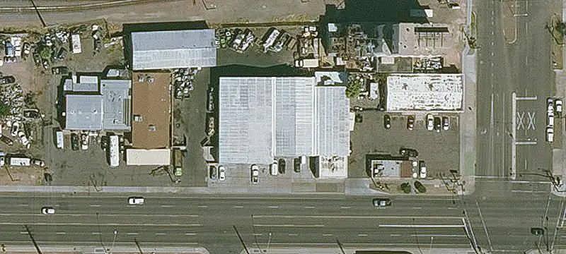 Remodeled Flex Space with Roll-Up Doors