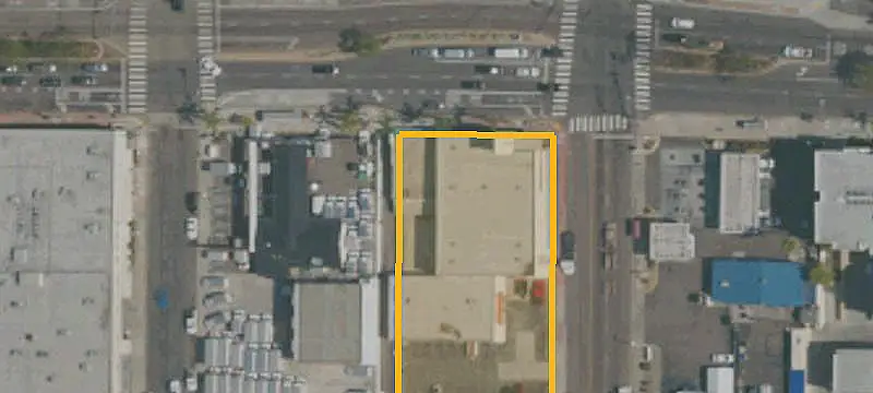 Retail Storefront with Private Parking