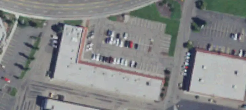 Columbia Plaza Retail Space