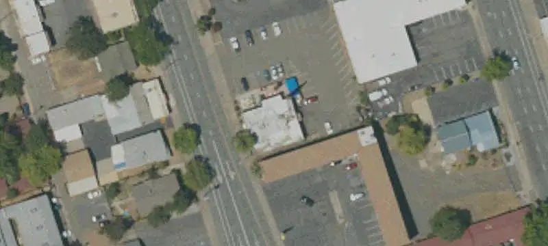 Tenant-Occupied Restaurant Building