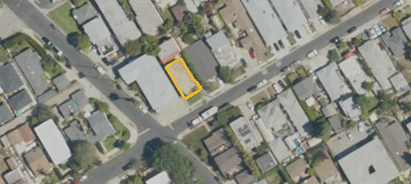 Renovated Triplex with Parking