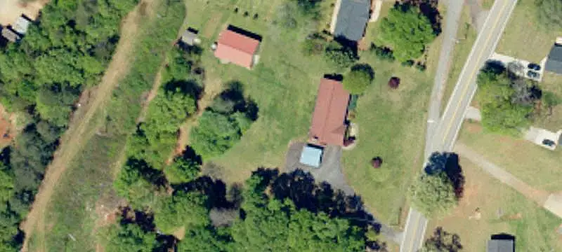 Gas Station Property with Double-Bay Garage