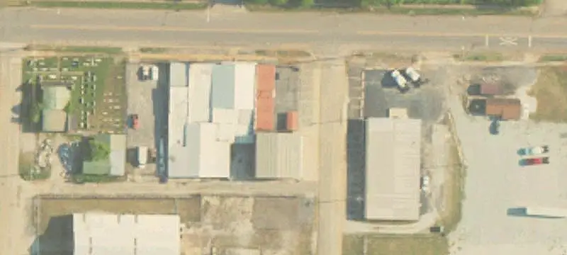 Flex Space With Fenced Lot