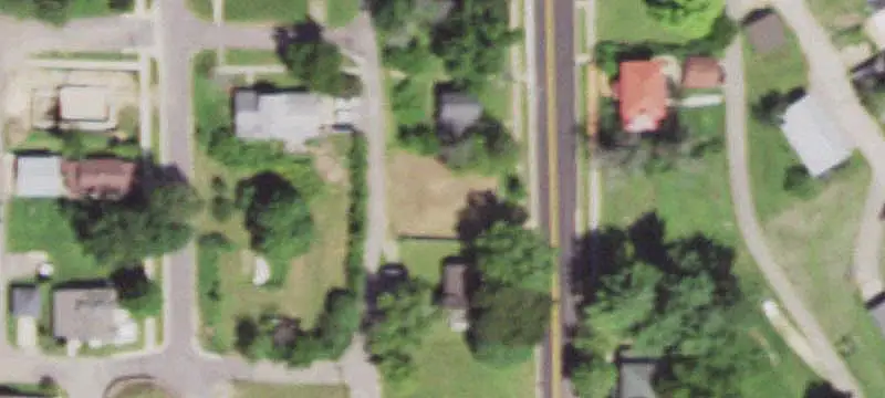 Lots & Acreage / City